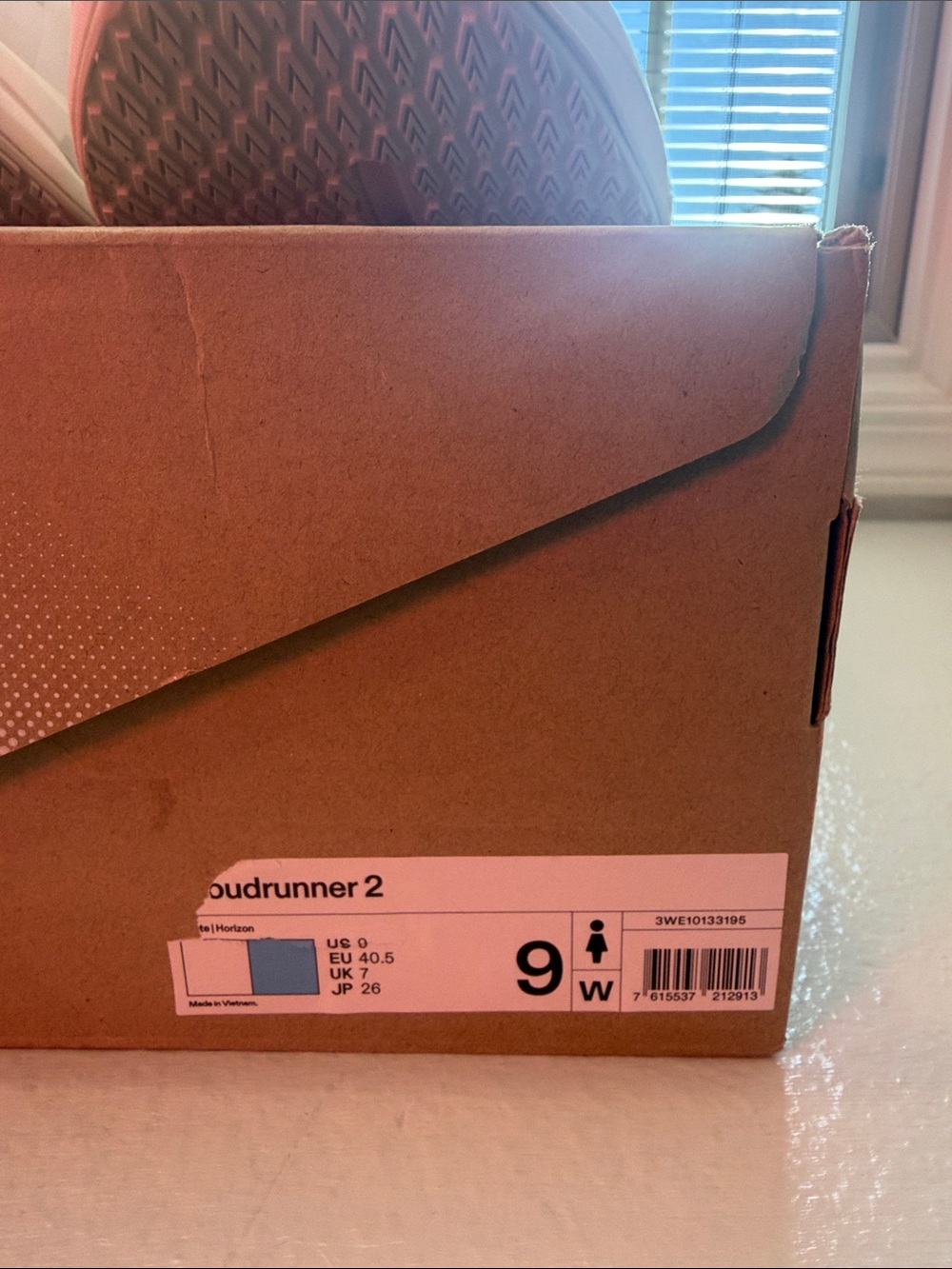 On Cloud Womens Lightweight White and Blue Sneakers NEVER worn brand new! - Picture 3 of 7